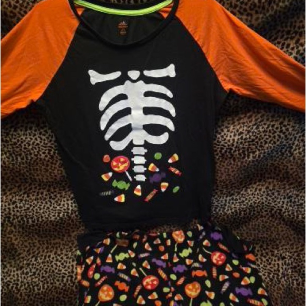 Halloween Pajama Set - Women’s L